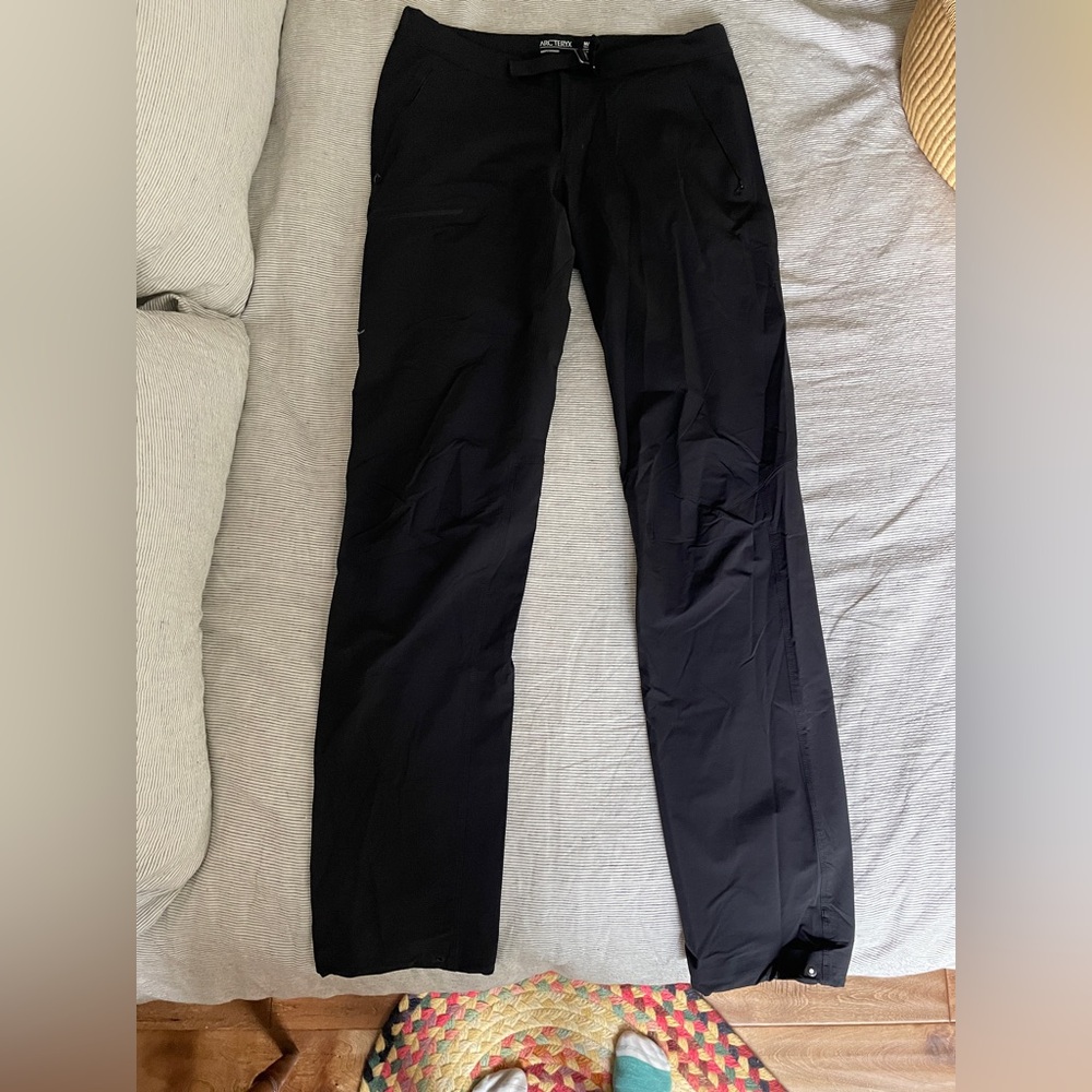 Arc'teryx Men's Black Hiking Pants